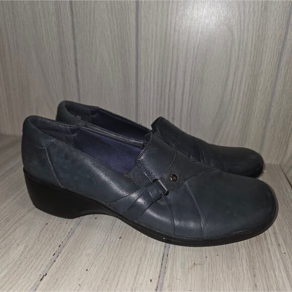 Clarks Bendables Womens Blue Leather Comfort Clogs Shoes Size 11 2" Heel Preppy - Picture 1 of 8
